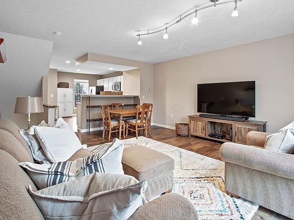 5th image of 5572 Bow Falls Blvd #36-557