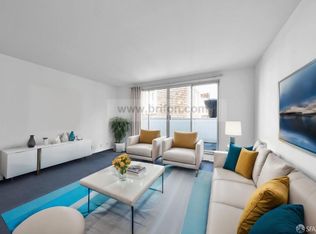 2221 Gough St #102, San Francisco, CA 94109