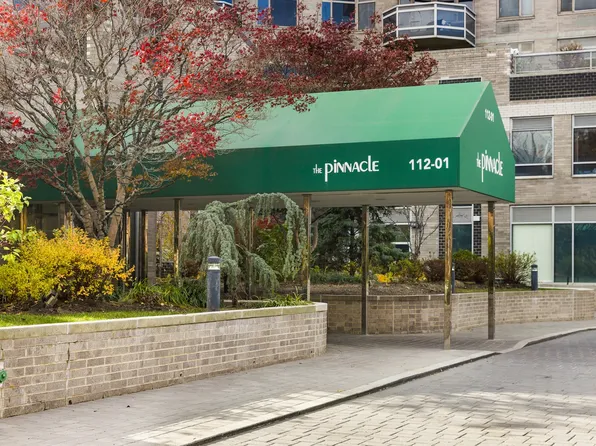 112-01 Queens Boulevard image 33 of 34