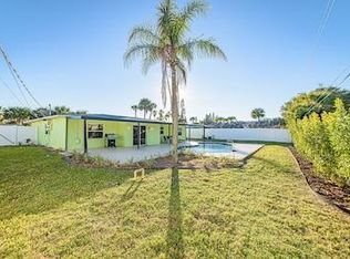119 E Leon Ln, Cocoa Beach, FL 32931