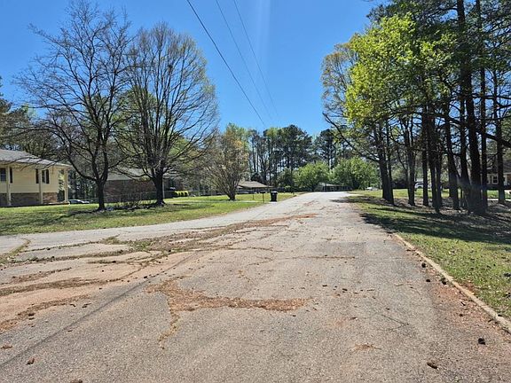 5th image of 3691 Carolyn Farm Rd