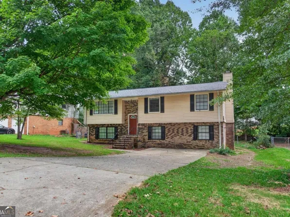 8948 Raven Dr, Jonesboro, GA 30238