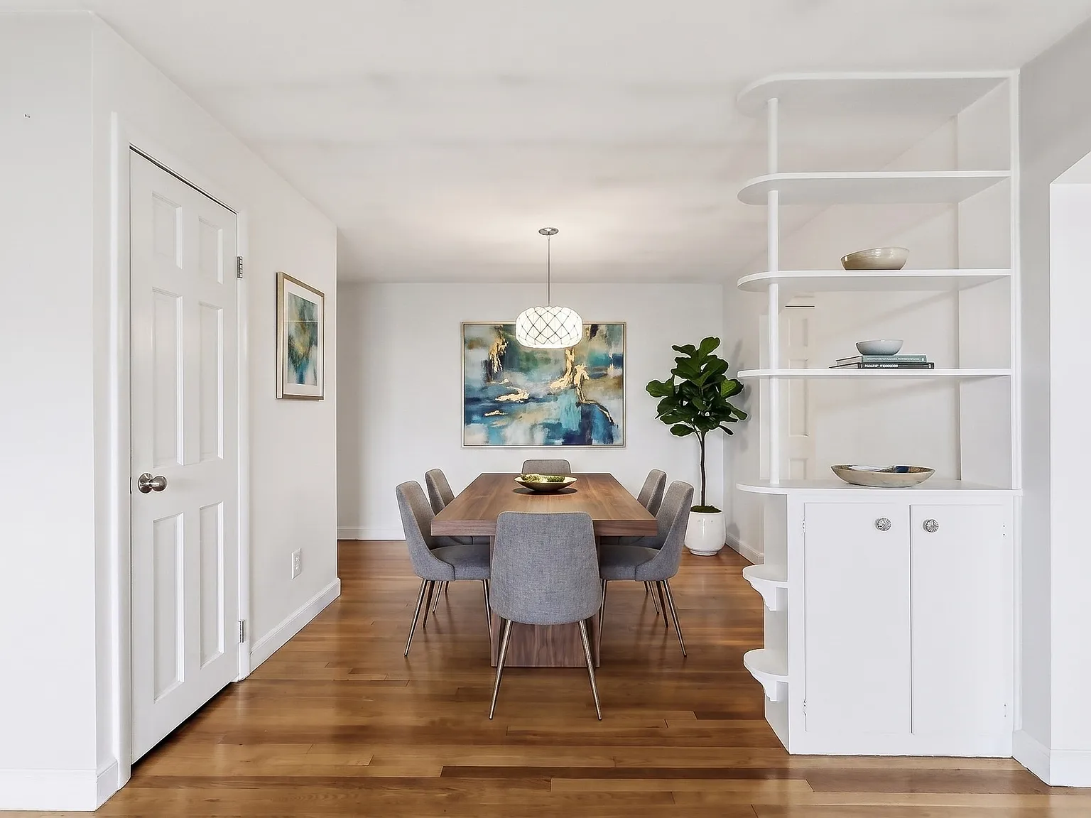 1 bed, 715 sqft, $2,100 — Photo 3