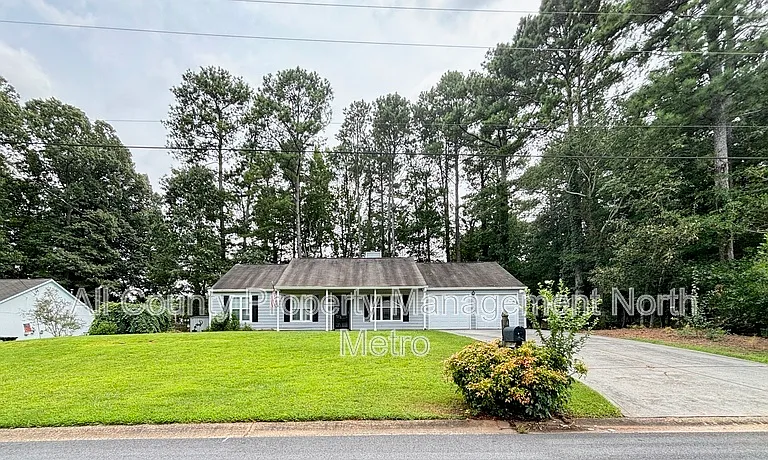 36 Hartley Woods Dr NE — Photo 1