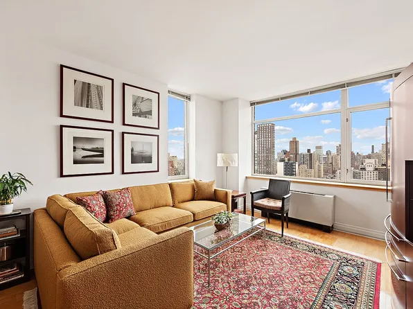 1760 2nd Ave APT 32B, New York, NY 10128