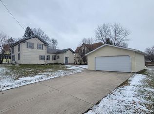 75 N Main St, Markesan, WI 53946