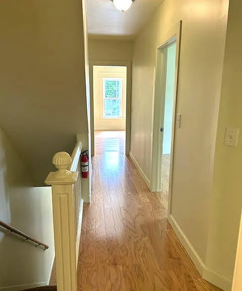 413-415 Hillside Ave — Photo 8
