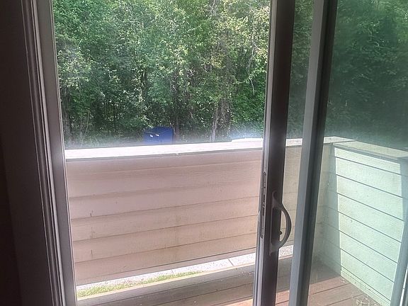 5th image of 15 Birch Glen Dr APT D