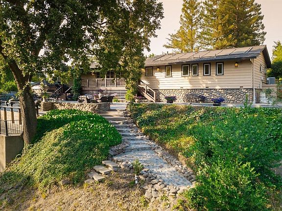 3rd image of 1159 Petra Dr