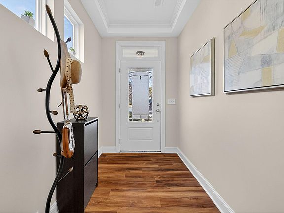 4th image of 23 Thimbleberry Cir