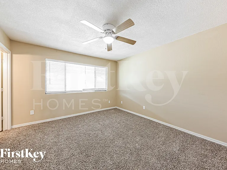 3336 W Quail Ave — Photo 11