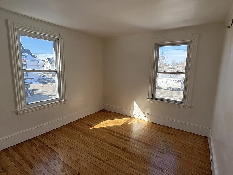 670 Main St — Photo 10