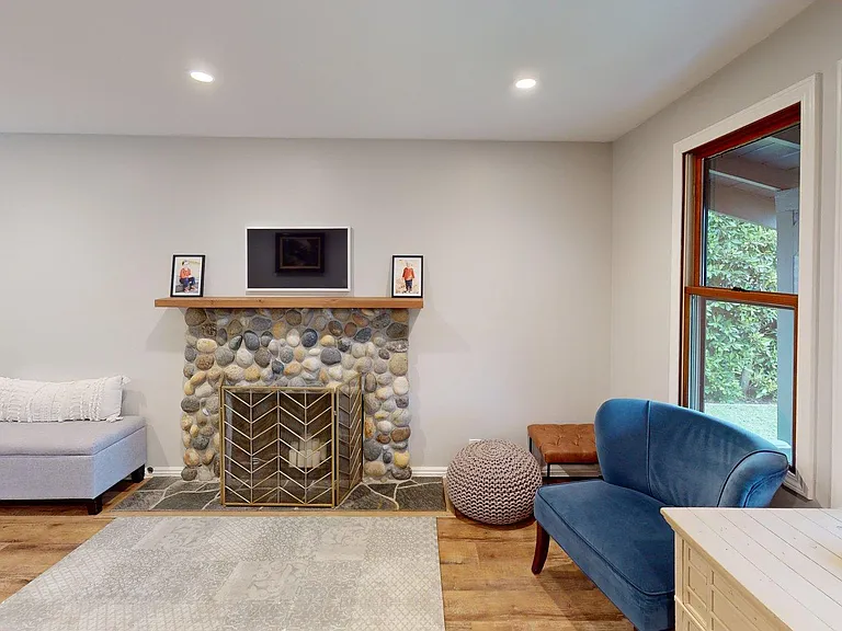 30621 Sandtrap Dr — Photo 4