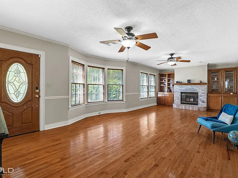 266 Carrollton Ave — Photo 15