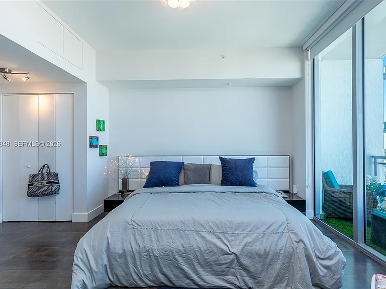 92 SW 3rd St #5108 — Photo 12