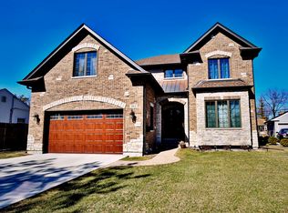 2012 Central Rd, Glenview, IL 60025