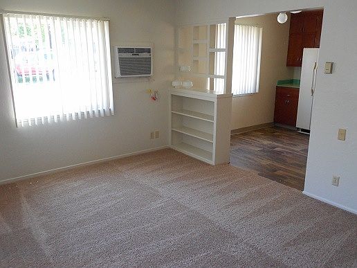 2nd image of 990 Frienza Ave APT A