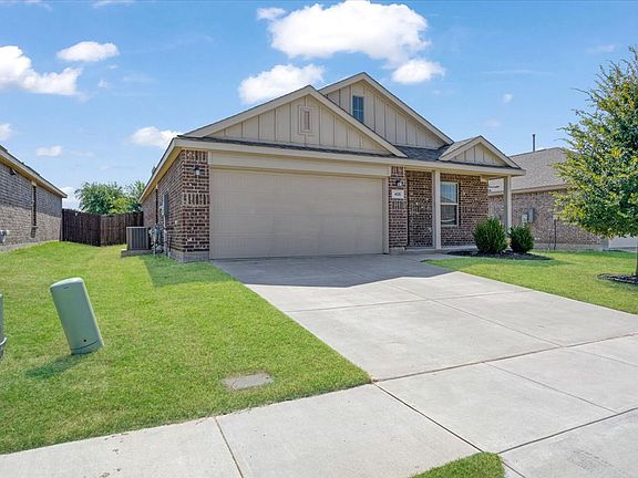 2nd image of 405 Laurenbrooke Dr