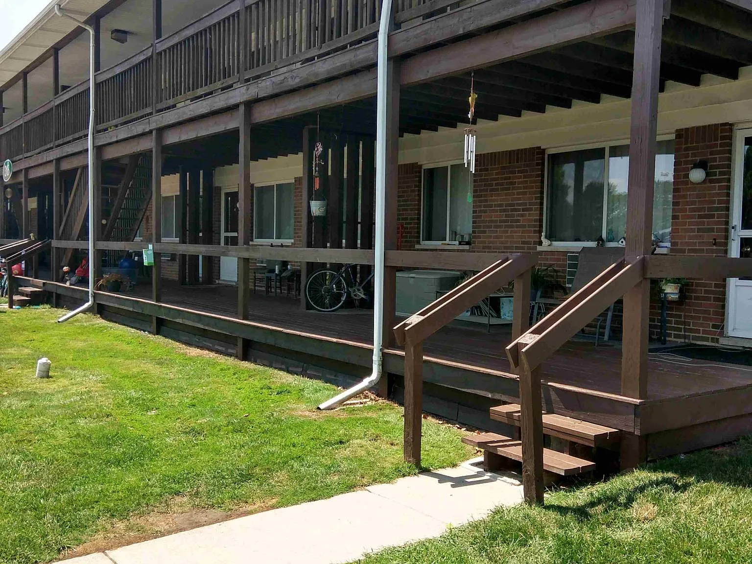 2 bed, 1030 sqft, $1,235 — Photo 2