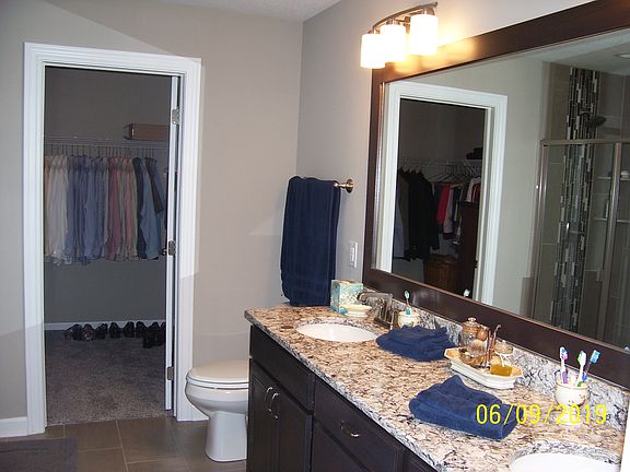5th image of 1603 W Girard Ave