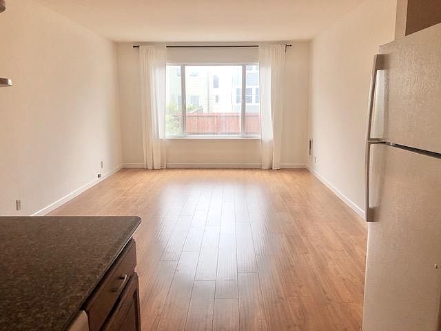1st image of 371 22nd Ave APT 3