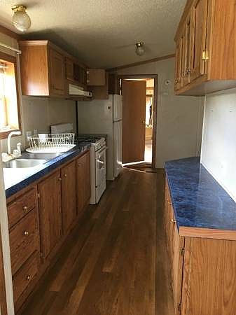 2nd image of 1111 White Oak E