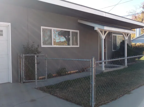 834 20th St, Paso Robles, CA 93446