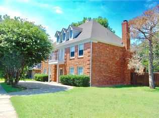 3318 Creekbend Dr, Garland, TX 75044