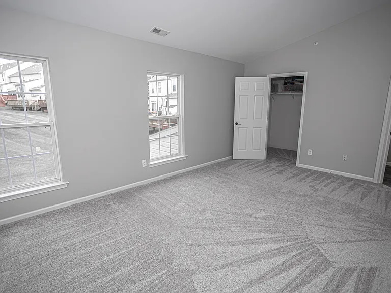 556 Mockingbird Way — Photo 31