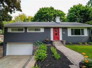 738 Kelly St, Sun Prairie, WI 53590