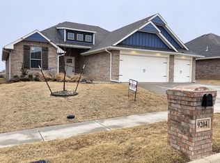 9204 NW 88th St, Yukon, OK 73099