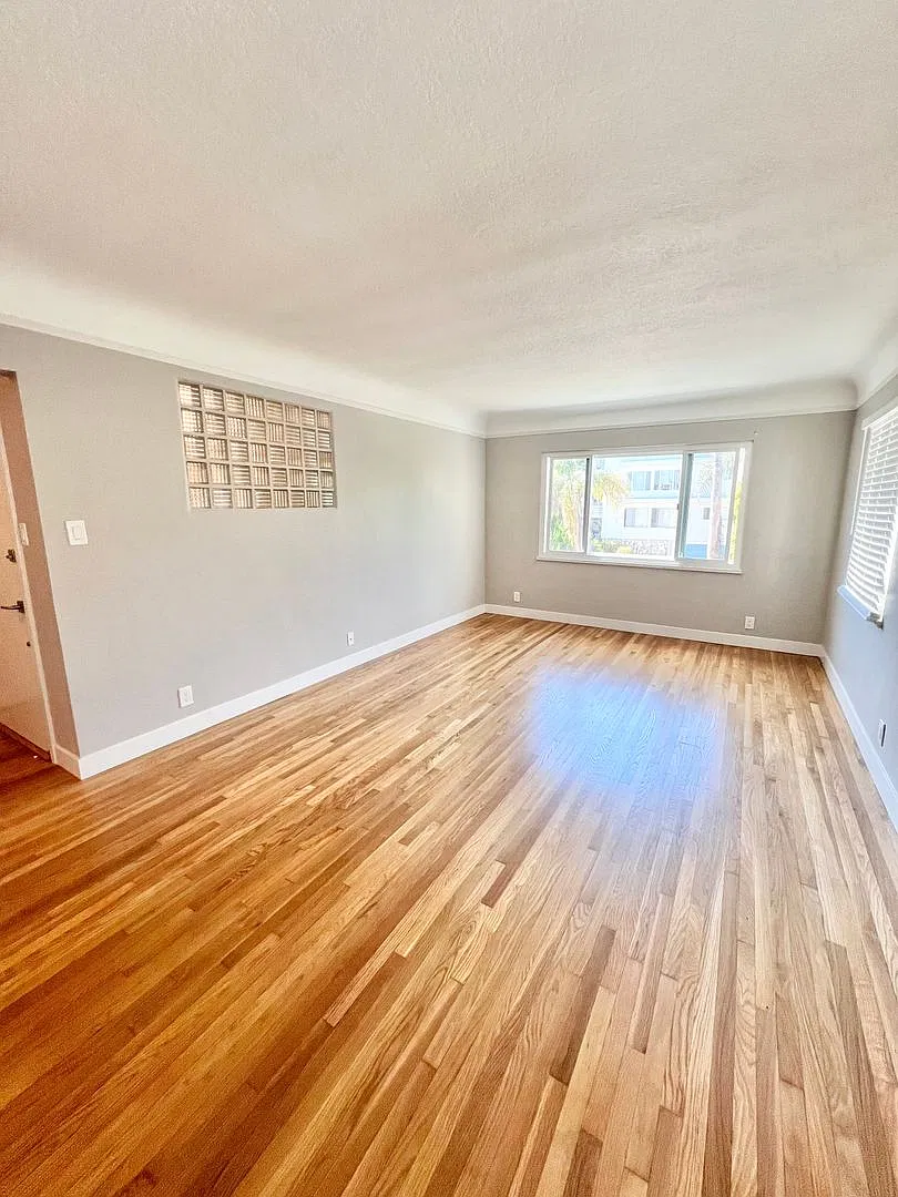 106 Mira Mar Ave — Photo 1