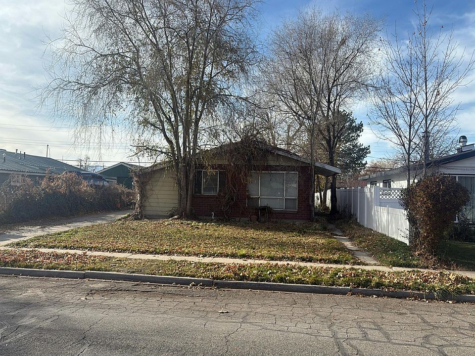 1st image of 1077 N Nocturne Dr