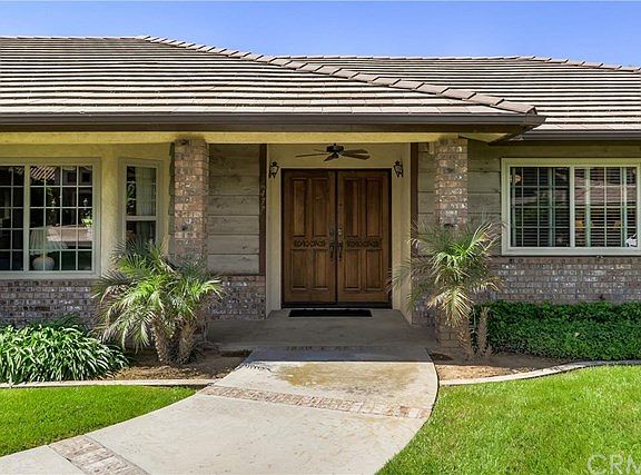 4th image of 36477 Oakridge St
