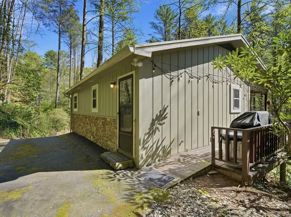 15 Salmon Rd, Blairsville, GA 30512