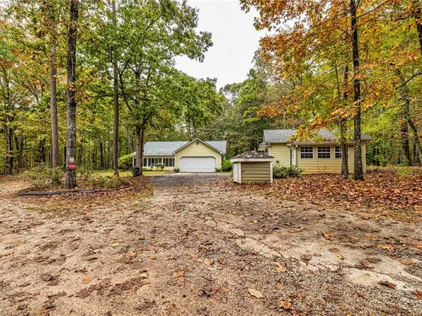 121 Hardy Rd, Senoia, GA 30276