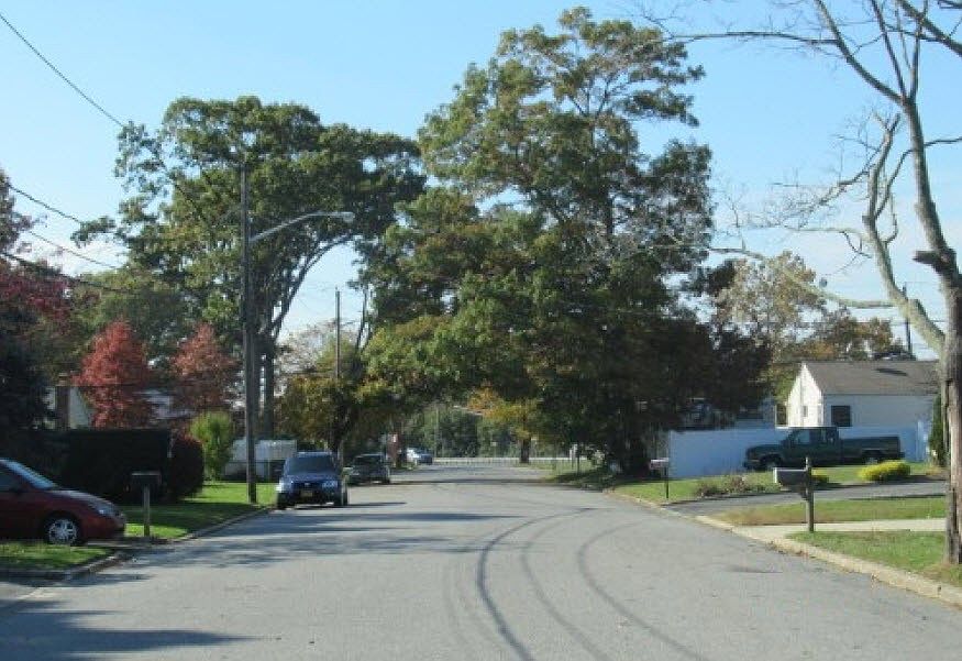 2nd image of 33 Yava St