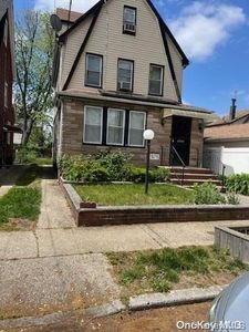 116-12 198th Street, Saint Albans, NY, 11412