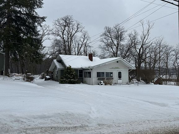 3rd image of 12055 W Vernon Rd