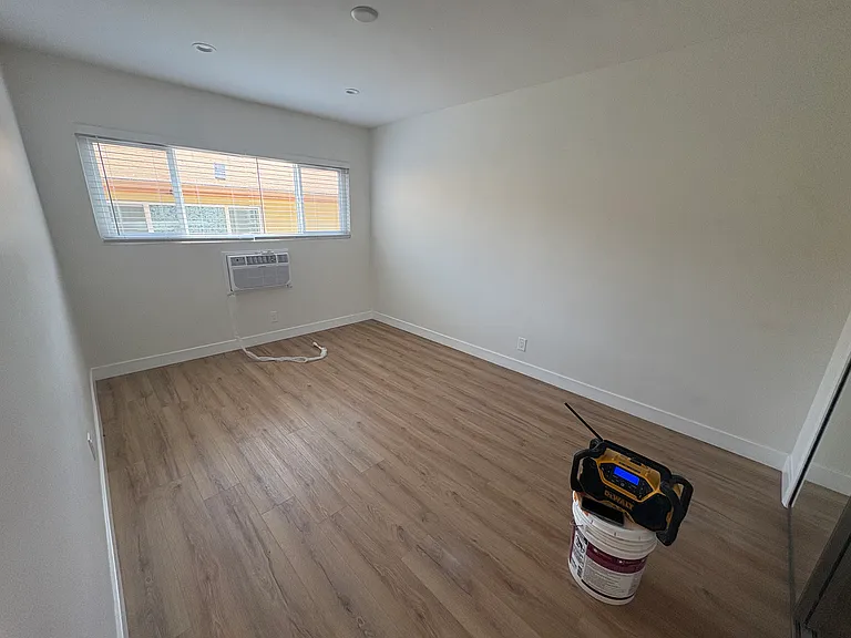 1115 N Flores St #8 — Photo 6