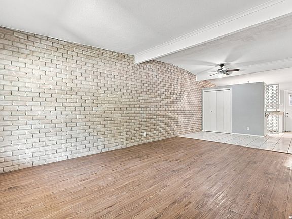 5th image of 3220 URBAN CREST DR