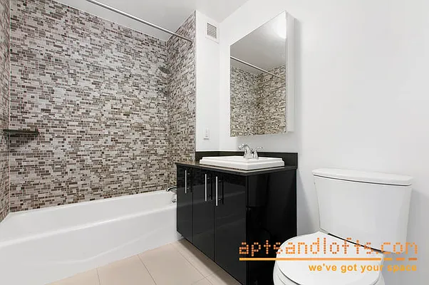 Rented by aptsandlofts.com | media 22