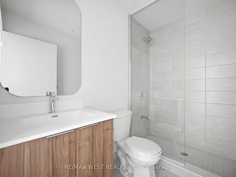 15 Richardson St #2101 — Photo 25