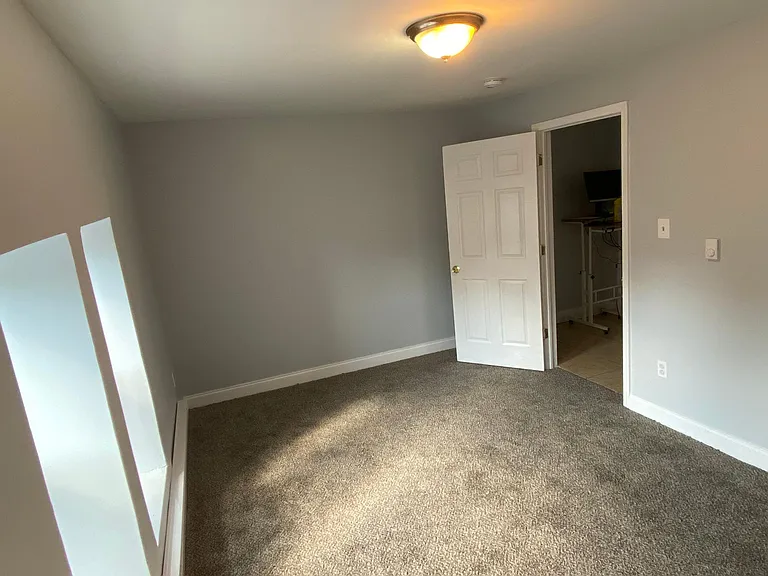 170 Manheim St #3 — Photo 6