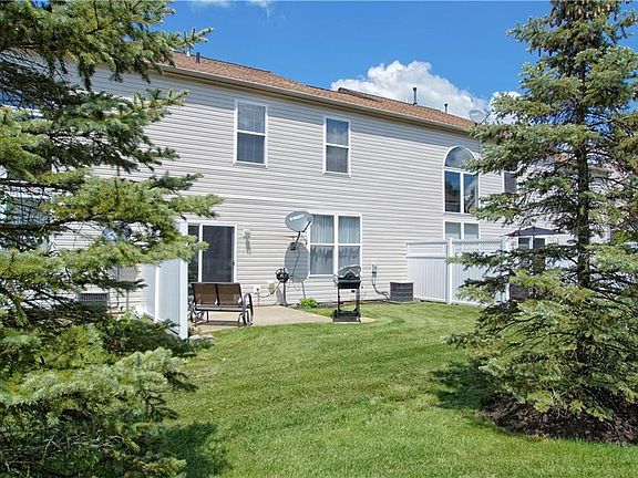 2nd image of 1348 Durham Dr