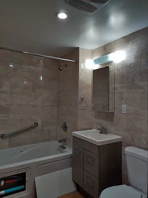 Rented by Ridgewood Capital NYC LLC | media 27