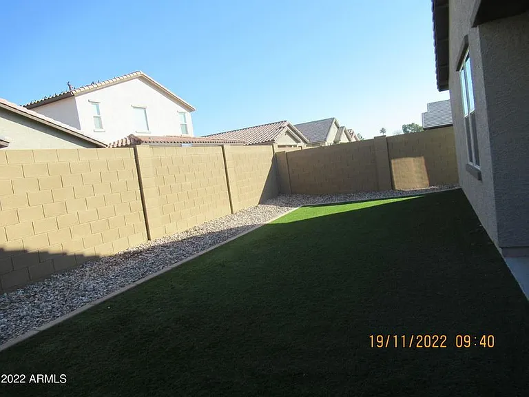 8530 W Flynn Ln — Photo 35