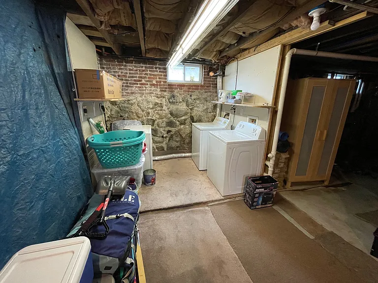 11-13 Porter St #2L — Photo 13