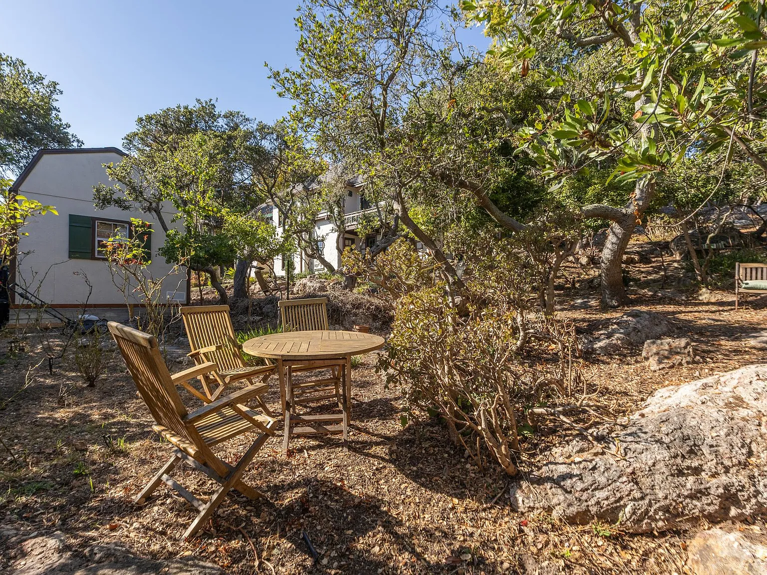 5 bed, 2296 sqft, $18,000 — Photo 3