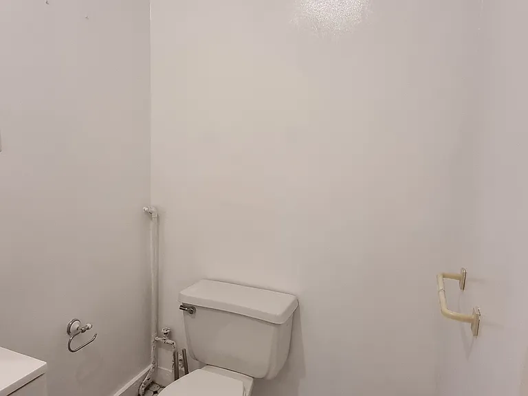 25 Magee St #2 — Photo 1